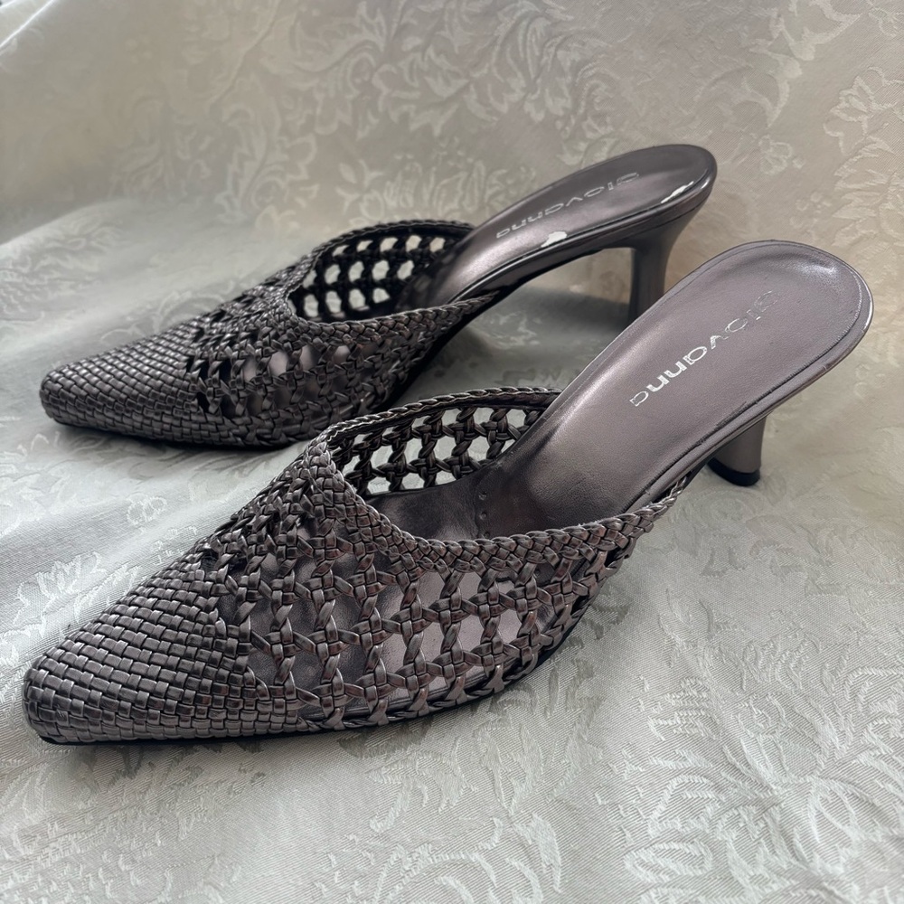 Giovanna Open Weave Gray Heeled Mules, Size 8.5 Medium